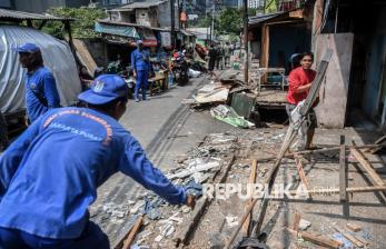 Bangunan Ditertibkan, Pemkot Jakpus Janjikan Pembinaan Usaha bagi Warga Terdampak