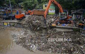 Gubernur Pramono Instruksikan Pintu Air Manggara Dibuka!