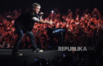 In Picture: Grup Musik LANY Sapa Penggemarnya di Jakarta