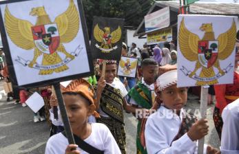 In Picture: Antusiasme Warga Ikuti Parade Pesona Kebangsaan Sambut Hari Lahir Pancasila