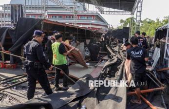Diduga Kelebihan Kapasitas, Tribun Penonton Ambruk saat Kejurnas Drift di Purwokerto