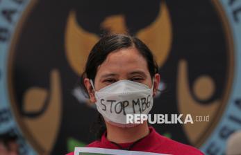 Marak Kasus Keracunan, Puluhan Perempuan Tuntut Pemerintah Evaluasi Program MBG