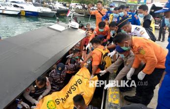 Alat SAR dan Penyelam Profesional Dikerahkan untuk Pencarian Korban Kapal Tenggelam di Labuan Bajo