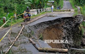 Sejumlah Jalan dan Jembatan Rusak Diterjang Banjir Lahar Dingin Merapi
