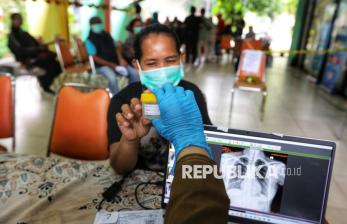 In Picture: Layanan Skrining TBC Gratis di RPTRA Gondangdia