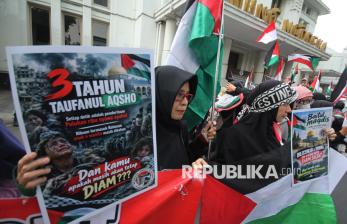 Mengenang Tiga Tahun Thufanul Aqsa, Massa Gelar Aksi Bela Palestina