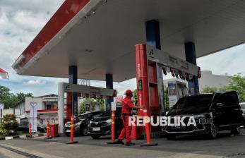 Viral Aksi Emak-Emak Kejar Petugas SPBU Sambil Bawa Parang di Bandung