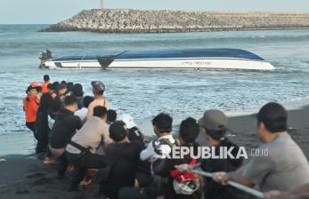 In Picture: Kapal Wisata Tenggelam di Sanur, 2 Penumpang Asal China Meninggal Dunia