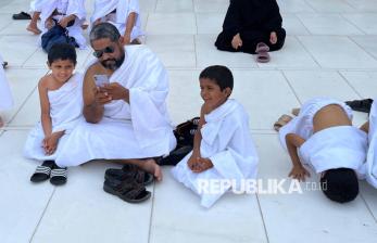 In Picture: Sosok Mungil Disekitar Ka’bah