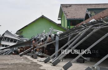 Sekolah Hingga Fasilitas Umum di Madiun Rusak Diterjang Puting Beliung