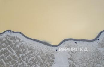 In Picture: Penampakan Penyusutan Debit Air Sungai Batanghari 