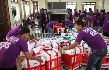 In Picture: Pemeriksaan Barang Bawaan JCH Embarkasi Makassar