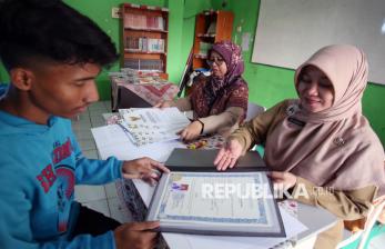 Pemprov DKI Jakarta Targetkan Tebus 6.652 Ijazah Siswa yang Tertahan di Sekolah