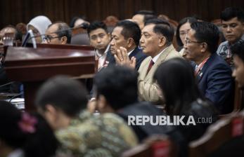 Menhan dan Menkum Hadiri Sidang Uji Materi UU TNI di MK