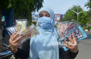 Pemkot Surakarta minta para pedagang di pasar tradisional kenakan masker. Ilustrasi.