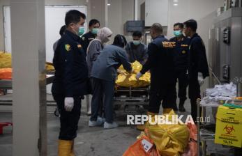 Tim DVI Polda Sumsel Identifikasi 16 Korban Kecelakaan Bus ALS 