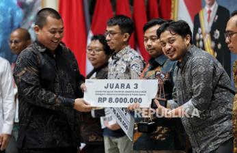 In Picture: Pewarta Foto Republika Raih Penghargaan di Lomba Foto Color of Jakarta 2024
