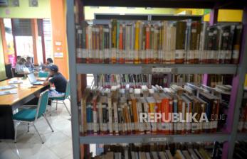 Tingkatkan Minat Baca Perpusda Kudus Sediakan Koleksi Pojok Baca di Objek Wisata