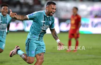 In Picture: Dua Gol Julian Velazquez Bawa PSBS Biak Tundukkan Persija Jakarta 