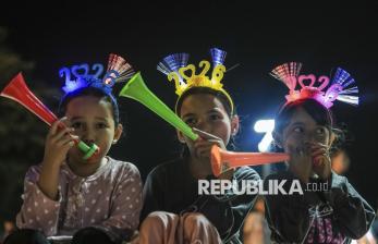 Momen Perayaan Tahun Baru di Sejumlah Wilayah Indonesia