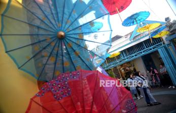 In Picture: Cara Kampung Batik Kauman Memeriahkan Hari Batik