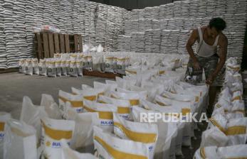 In Picture: Bantuan Beras untuk Daerah Jawa Barat