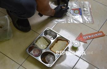 In Picture: Polisi Selidiki Kasus Keracunan MBG 16 Siswa di Ciamis