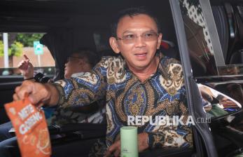 Penuhi Panggilan di Kasus Pertamina, Ahok Mengaku Senang Bisa Membantu Kejagung