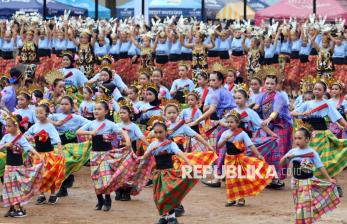 Seribu Penari Tampilkan Tarian Nusantara di Depok Culture Festival 2025