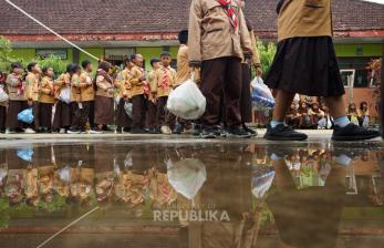 Sangu Sampah, dari Sampah Plastik Jadi Uang Saku