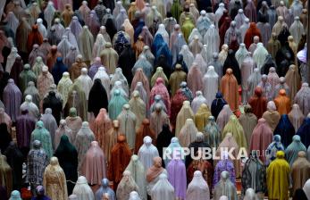 Tarawih Perdana, Ribuan Jamaah Padati Masjid Istiqlal