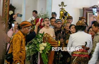 Penunjukan Plt Pengelolaan Keraton Kasunanan Solo Diwarnai Aksi Protes