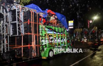 Belasan Truk Pengangkut Sound Horeg Ditahan Polisi