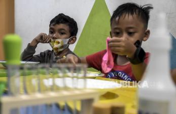 In Picture: Sekolah informal <em>Fresh Kids Care</em> di Bandung