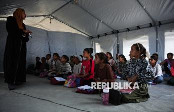 Potret Semangat Anak-anak Gaza Kembali ke Sekolah 