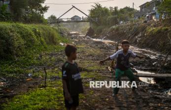 Kemarau Panjang, Anak Sungai Citarum di Kabupaten Bandung Mengering
