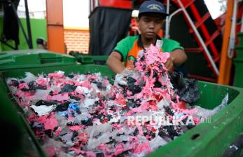 TPS 3R Tanah Sereal Jakbar Olah hingga 2 Ton Sampah per Hari
