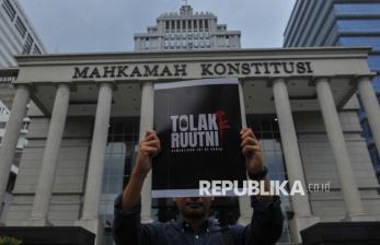 Koalisi Masyarakat Sipil Ajukan Gugatan Uji Materi UU TNI ke MK