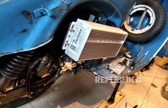Pemerintah Percepat Program Konversi Motor BBM ke Listrik