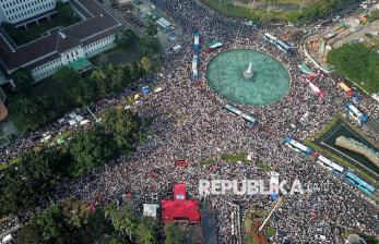 Momen Ribuan Massa Gelar Aksi Solidaritas untuk Palestina di Jakarta