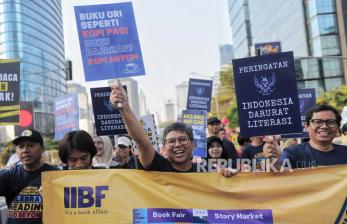 In Picture: IKAPI Gelar Kampanye Literasi di Bundaran HI