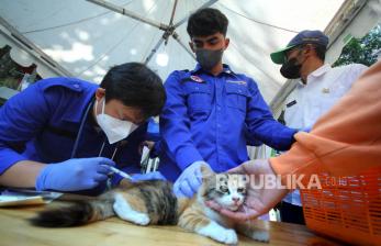 Pemkab Sukabumi Sediakan Vaksin Rabies Gratis untuk Hewan Peliharaan