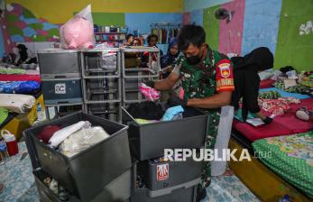 Cegah Peredaran Narkoba, Petugas Gabungan Lakukan Razia di Lapas Perempuan Semarang