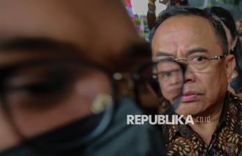 Bupati Sadewo Diperiksa KPK 7 Jam Terkait Dugaan Suap Pembangunan Jalur KA
