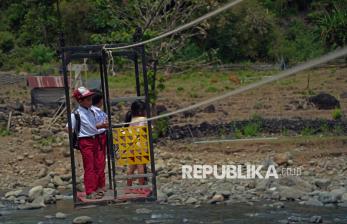 Keberadaan Gondola Bantu Akses Penyeberangan Warga di Maros 