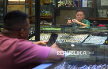 Harga Emas Tinggi, Tapi Sepi Pembeli 