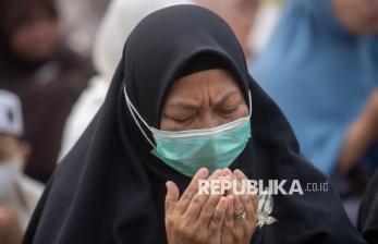 Harap Hujan di Tengah Asap, Warga Palembang Gelar Sholat Istisqa