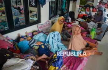 Ribuan Warga Mengungsi Akibat Banjir di Periuk Tangerang