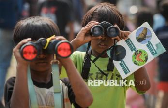 Pesisir Dadap Jadi Ruang Belajar Anak Mengenal Burung dan Ekosistem