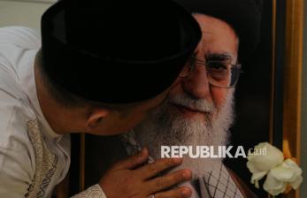 Suasana Haru Selimuti Doa Bersama untuk Ayatollah Ali Khamenei di Kedubes Iran Jakarta